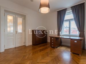 Prodej bytu 6+kk a větší, Praha - Staré Město, 279 m2