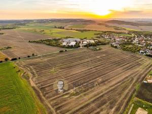 Prodej komerčního pozemku, Veliká Ves, 42276 m2