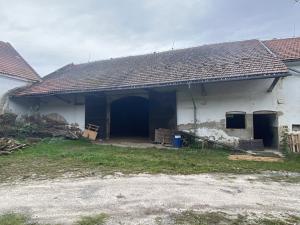 Prodej výrobních prostor, Chrášťany, 1674 m2