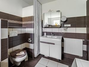 Prodej rodinného domu, Roudné, Zahradní, 72 m2