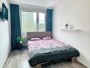 Prodej bytu 2+kk, Praha - Horní Měcholupy, Boloňská, 42 m2