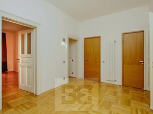 Pronájem bytu 3+kk, Praha - Vinohrady, U Kanálky, 102 m2