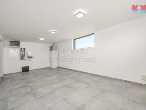 Prodej rodinného domu, Srch, Okrajová, 227 m2