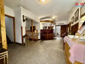 Prodej komerční nemovitosti, Štramberk, Náměstí, 950 m2