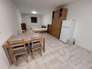 Pronájem bytu 1+kk, Žabčice, Průmyslová, 38 m2