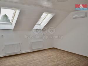 Pronájem bytu 2+kk, Dolní Břežany, Ke Zlatníkům, 70 m2