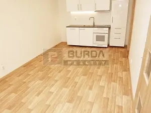 Pronájem bytu 2+kk, Neratovice, 35 m2