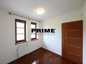 Pronájem vily, Praha - Nebušice, Spojová, 410 m2