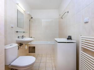 Prodej bytu 1+kk, Praha - Horní Měcholupy, Padovská, 34 m2