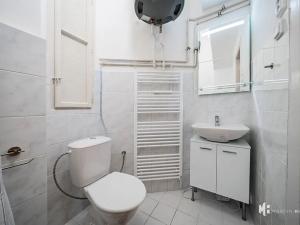 Pronájem bytu 1+1, Praha - Josefov, Široká, 34 m2