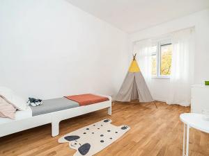 Prodej bytu 4+kk, Praha - Vršovice, Vladivostocká, 80 m2