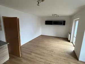 Prodej bytu 3+kk, Králův Dvůr, Na Lucberku, 122 m2