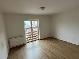 Prodej bytu 3+kk, Králův Dvůr, Na Lucberku, 122 m2