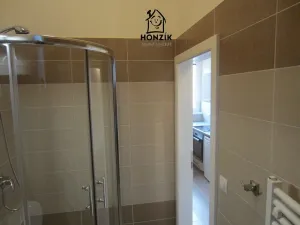 Pronájem bytu 1+kk, Praha - Holešovice, Komunardů, 37 m2