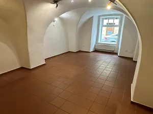 Pronájem obchodního prostoru, Kolín, Na Hradbách, 40 m2