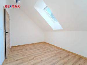 Pronájem bytu 2+kk, Kolín, Školská, 36 m2