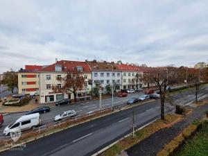 Pronájem bytu 2+kk, Praha - Kobylisy, Horňátecká, 56 m2