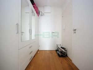 Pronájem bytu 1+kk, Praha - Vinohrady, Perucká, 27 m2