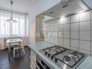 Pronájem bytu 3+1, Praha - Vinohrady, náměstí Míru, 80 m2