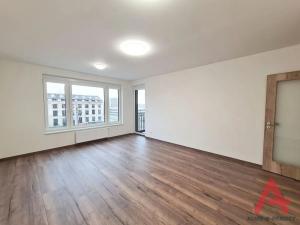 Pronájem bytu 2+kk, Praha - Vysočany, Kolbenova, 55 m2