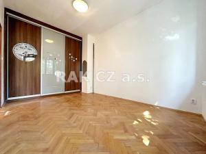 Prodej bytu 3+kk, Praha - Kobylisy, Nad záložnou, 65 m2