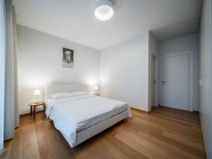 Pronájem bytu 2+kk, Praha - Smíchov, Holečkova, 70 m2