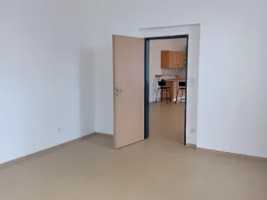 Pronájem bytu 2+kk, Karlovy Vary, Moravská, 84 m2