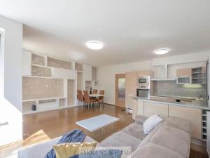 Pronájem bytu 3+kk, Praha - Hlubočepy, Werichova, 81 m2