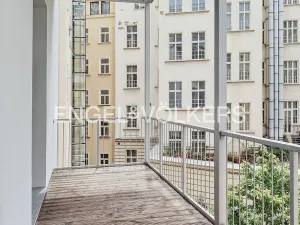 Pronájem bytu 2+kk, Praha - Vinohrady, Laubova, 72 m2