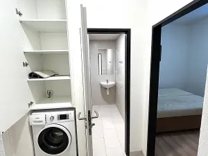 Pronájem bytu 2+kk, Praha - Zličín, Strojírenská, 46 m2