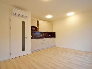 Pronájem bytu 2+kk, Praha - Hostivař, Nurmiho, 42 m2