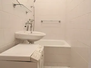 Pronájem bytu 1+kk, Praha - Braník, Nad lesním divadlem, 29 m2