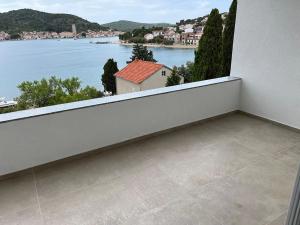 Prodej bytu 4+kk, Tisno, Chorvatsko, 94 m2