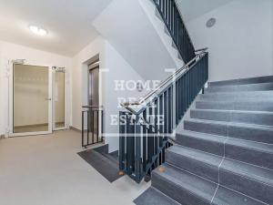 Pronájem bytu 2+kk, Praha - Smíchov, Pod Barvířkou, 54 m2