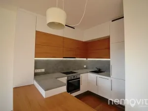 Pronájem bytu 2+kk, Praha - Libuš, Novodvorská, 50 m2