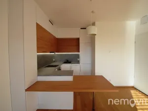 Pronájem bytu 2+kk, Praha - Libuš, Novodvorská, 50 m2