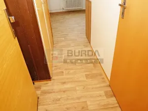 Pronájem bytu 1+1, Neratovice, 34 m2