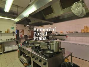 Pronájem restaurace, Praha - Stodůlky, Šostakovičovo náměstí, 670 m2