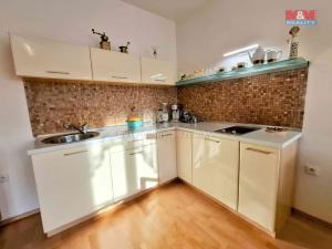 Prodej bytu 1+kk, Praha - Krč, Dolnokrčská, 36 m2