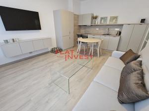 Pronájem bytu 2+kk, Praha - Žižkov, Buchovcova, 50 m2