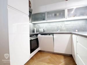 Pronájem bytu 3+kk, Praha - Vinohrady, Vinohradská, 94 m2