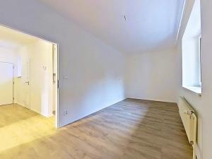 Pronájem bytu 2+kk, Praha - Smíchov, Pod Děvínem, 65 m2