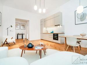 Prodej bytu 2+kk, Praha - Malá Strana, Újezd, 71 m2