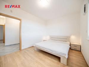 Pronájem bytu 5+kk, Praha - Ďáblice, Nad Akcízem, 104 m2