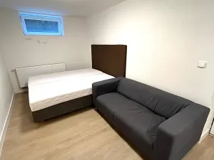 Pronájem bytu 1+kk, Praha - Vysočany, Poděbradská, 26 m2