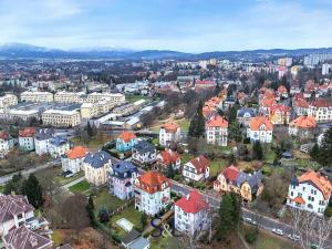 Pronájem bytu 2+1, Liberec, Zborovská, 79 m2