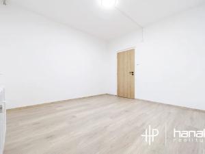 Pronájem bytu 3+1, Olomouc, Hněvotínská, 77 m2