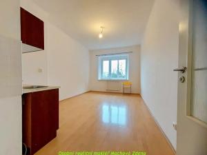 Pronájem bytu 1+kk, Praha - Michle, Jihlavská, 24 m2