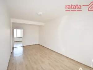 Pronájem bytu 2+1, Chomutov, Spořická, 50 m2