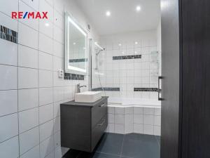 Prodej bytu 3+kk, Praha - Bohnice, Hlivická, 72 m2